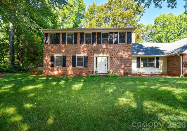 Photo 3 of Single family home for sale at 792 Reaford Rd, Winston Salem, NC 27104 | MLS# 4397982 | Listing updated on 2026-09-03