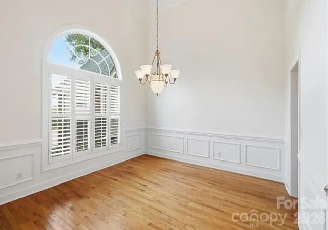 Photo 3 of Single family home for sale at 1366 Crown Ridge Dr, Fort Mill, SC 29708 | MLS# 4397987 | Listing updated on 2026-10-10