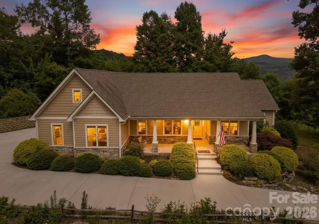 46th image of 959 Silverglen Wy, Hendersonville, NC 28792 | MLS# 4397996