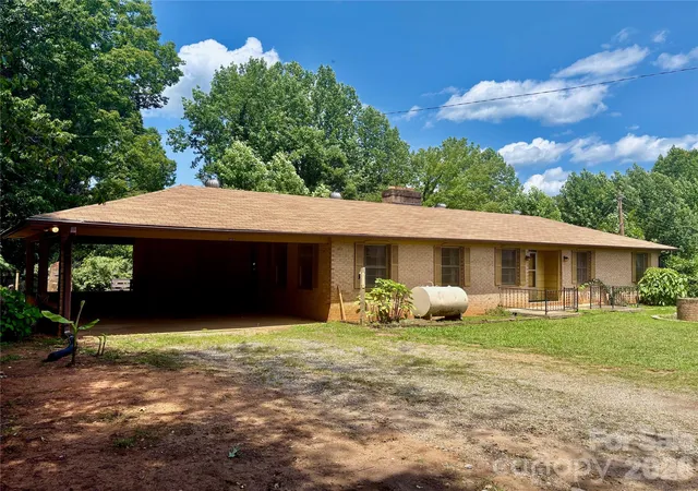 Homes for sale in Lake Lure, NC | 1812 Freemantown Rd, Lake Lure, NC 28746 | MLS# 4398007