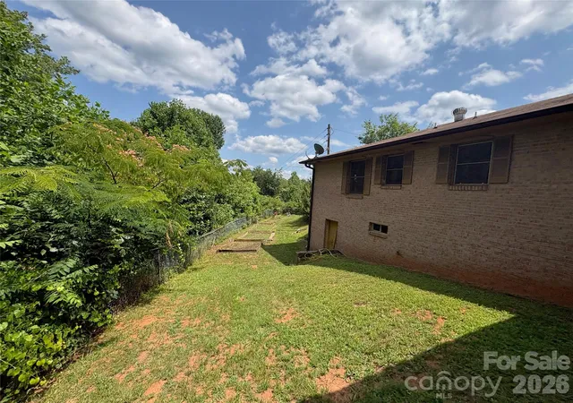 Homes for sale in Lake Lure, NC | 1812 Freemantown Rd, Lake Lure, NC 28746 | MLS# 4398007