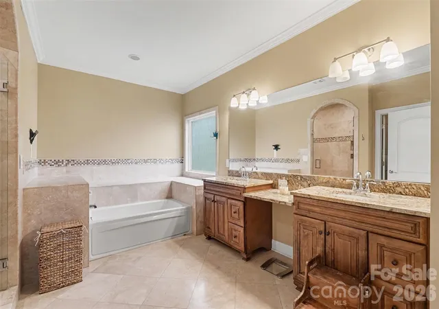 Photo 4 of Single family home for sale at 4574 Hunter Rhyne Rd, Lincolnton, NC 28092 | MLS# 4398047 | Listing updated on 2026-07-31