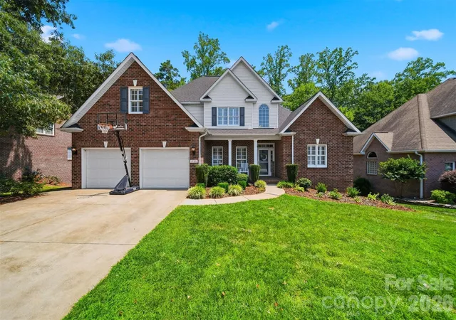 1st image of 1753 30th Avenue Dr Ne, Hickory, NC 28601 | MLS# 4398087