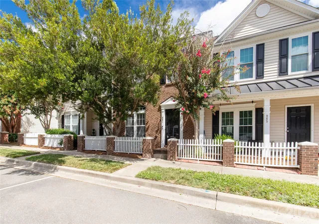 Townhouse for sale at 961 Coolsprings Ln, Rock Hill, SC 29730 | MLS# 4398107