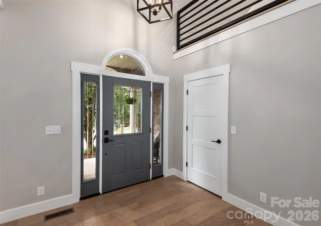 4th image of 104 Arrowood Ln, Hendersonville, NC 28791 | MLS# 4398141