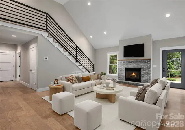 5th image of 104 Arrowood Ln, Hendersonville, NC 28791 | MLS# 4398141