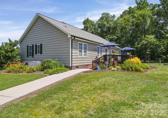 Homes for sale in Albemarle, NC | 24794 Nc 24/27 Hwy, Albemarle, NC 28001 | MLS# 4398147