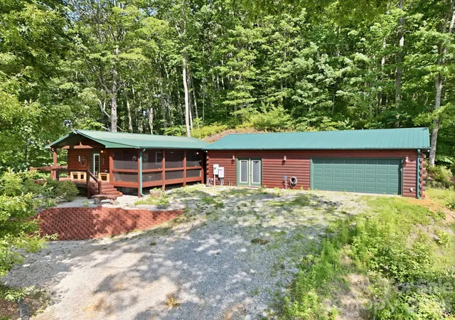 Photo 3 of Multi family home for sale at 946, 140 83 Honeysuckle Ridge, Almond, NC 28702 | MLS# 4398161 | Listing updated on 2026-09-18