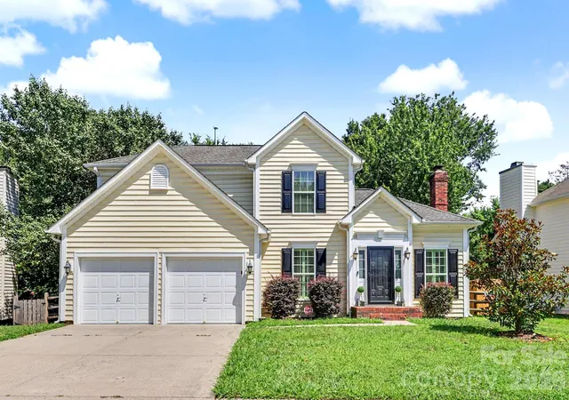1st image of 7413 Tupelo Ln, Charlotte, NC 28269 | MLS# 4398162