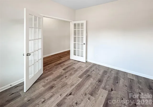Photo 2 of Single family home for sale at 4223 Ruth Crk Ct, Charlotte, NC 28216 | MLS# 4398174 | Listing updated on 2026-09-13