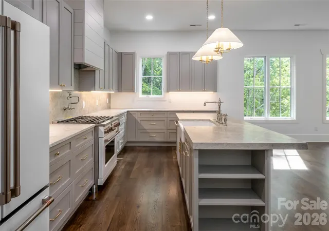 2nd image of 58 Blackgum Ct, Hendersonville, NC 28739 | MLS# 4398176