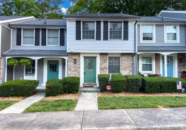 Photo 1 of Sale Pending at 1231 Scaleybark Rd, Charlotte, NC 28209 | MLS# 4398177 | Listing updated on 2026-10-07