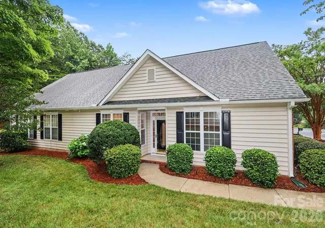 2nd image of 1669 Onyx Rdg, Fort Mill, SC 29708 | MLS# 4398188