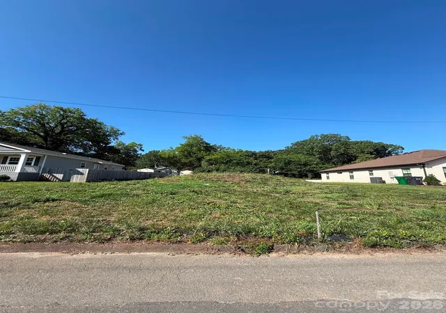 Photo 4 of Land for sale at 2417 & 2421 Ellen Ave, Charlotte, NC 28208 | MLS# 4398197 | Listing updated on 2026-09-02