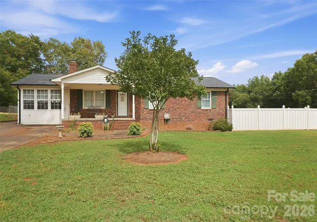 Photo 2 of Single family home for sale at 115 Arcade St, Bessemer City, NC 28016 | MLS# 4398207 | Listing updated on 2026-09-23