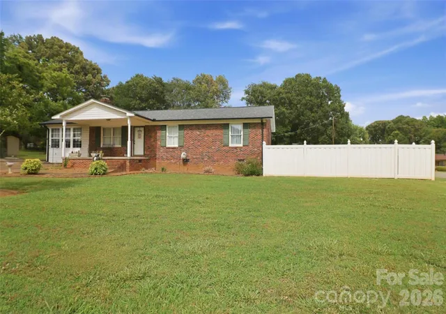 Photo 3 of Single family home for sale at 115 Arcade St, Bessemer City, NC 28016 | MLS# 4398207 | Listing updated on 2026-09-23