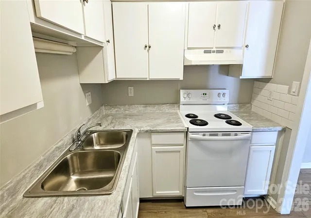 Photo 3 of Condo for sale at 7984 Shady Oak Trl #187, Charlotte, NC 28210 | MLS# 4398216 | Listing updated on 2026-07-20