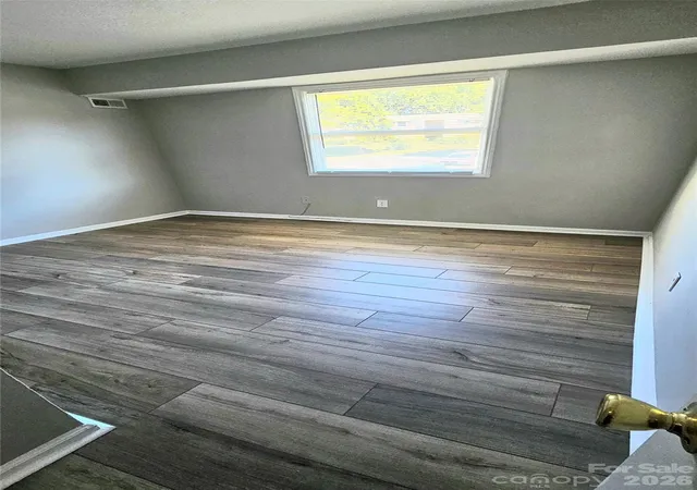 Listing Photo 5 - Condo for sale in building located at 7984 Shady Oak Trl, Charlotte, NC 28210 - Unit #187