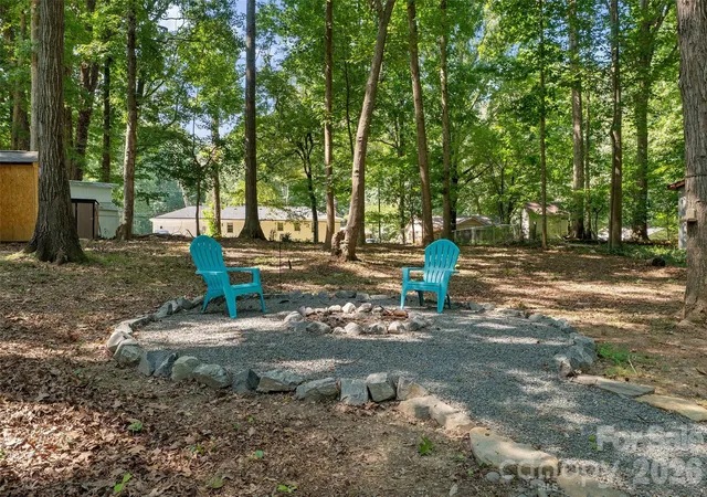 Photo 3 of Single family home for sale at 317 Jackson Pl, Matthews, NC 28104 | MLS# 4398222 | Listing updated on 2026-10-02
