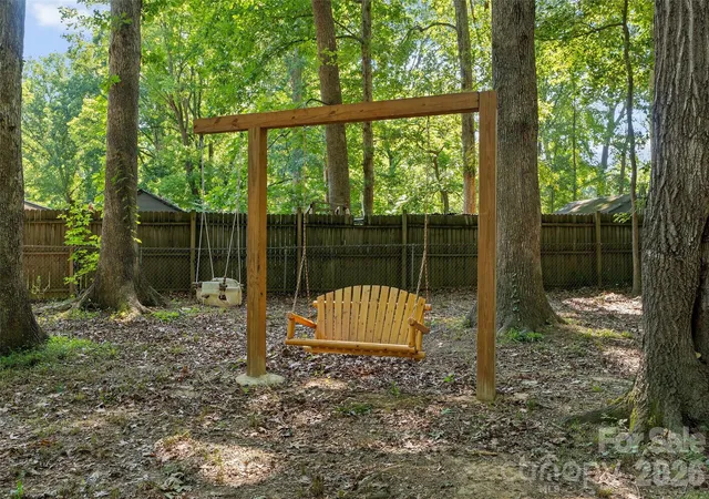 Photo 3 of Single family home for sale at 317 Jackson Pl, Matthews, NC 28104 | MLS# 4398222 | Listing updated on 2026-10-02