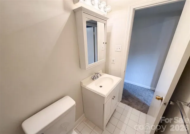 Photo 19 of Sale Pending at 5410 Sharon Rd, Charlotte, NC 28210 | MLS# 4398224 | Listing updated on 2026-08-14