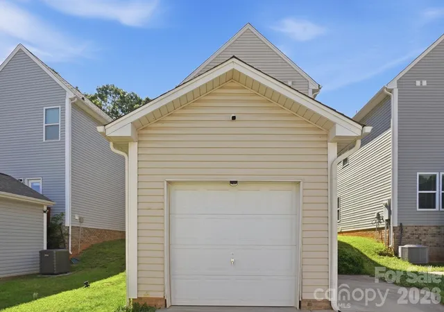 Homes for sale in Huntersville, NC | 11608 Galashiels Dr, Huntersville, NC 28078 | MLS# 4398231