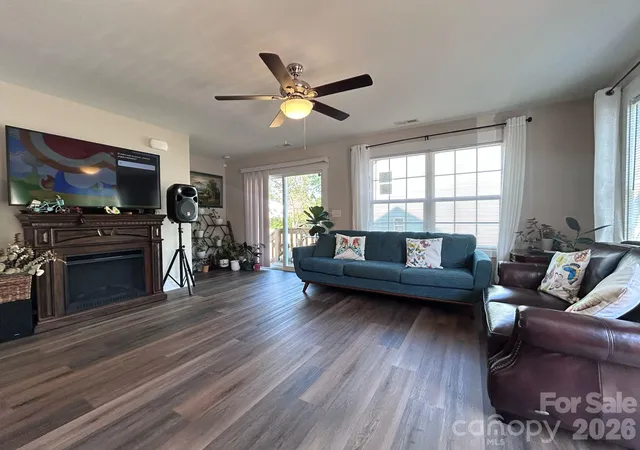 Homes for sale in Dallas, NC | 606 E Carpenter St, Dallas, NC 28034 | MLS# 4398232