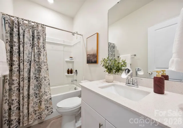 Photo 3 of Single family home for sale at 4522 Bright Rd, Charlotte, NC 28214 | MLS# 4398235 | Listing updated on 2026-09-20