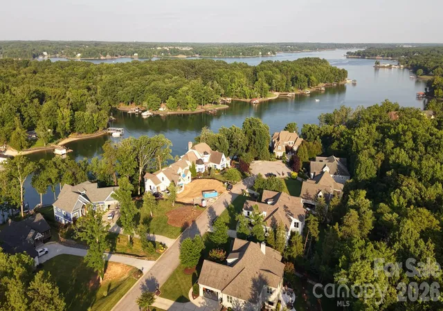 Photo 3 of Mansion for sale at 3716 Rivergrass Ln, York, SC 29745 | MLS# 4398236 | Listing updated on 2026-08-08