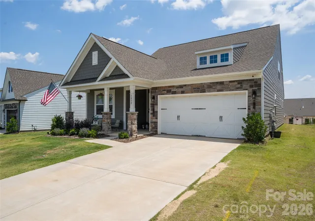 Photo 2 of Single family home for sale at 1452 Ardmore Dr, Sherrills Ford, NC 28673 | MLS# 4398237 | Listing updated on 2026-08-23