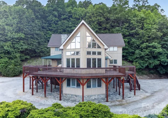 Homes for sale in Spruce Pine, NC | 435 Allen Mountain Ln, Spruce Pine, NC 28777 | MLS# 4398240