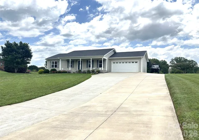 Homes for sale in Granite Falls, NC | 2899 Icard Ridge Rd, Granite Falls, NC 28630 | MLS# 4398258