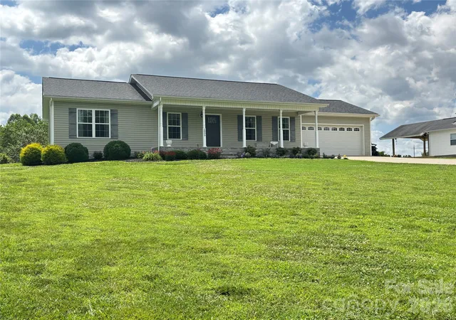Homes for sale in Granite Falls, NC | 2899 Icard Ridge Rd, Granite Falls, NC 28630 | MLS# 4398258