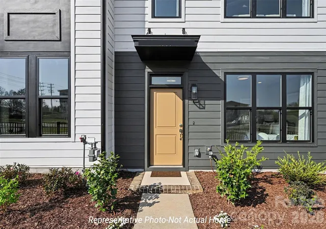 Photo 3 of Townhouse for sale at 2123 Bonner Brg Ct #2001, Charlotte, NC 28273 | MLS# 4398261 | Listing updated on 2026-09-05