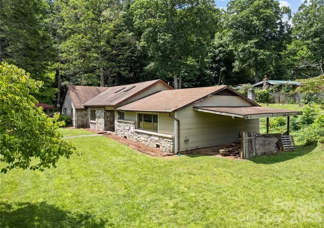 Homes for sale in Maggie Valley, NC | 64 Turner Br, Maggie Valley, NC 28751 | MLS# 4398264