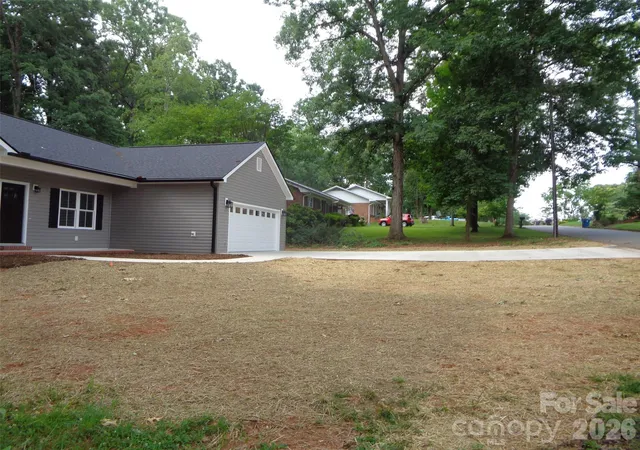 Homes for sale in Forest City, NC | 190 Forest Hill Dr, Forest City, NC 28043 | MLS# 4398275