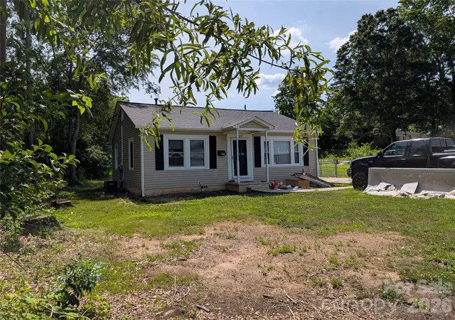 Homes for sale in Cherryville, NC | 108 S Cherry St, Cherryville, NC 28021 | MLS# 4398293
