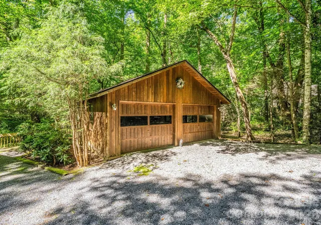3rd image of 141 Hemlock Ln #3, Lake Lure, NC 28746 | MLS# 4398302