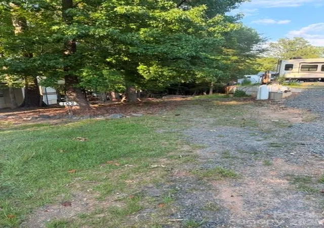 Homes for sale in Mount Gilead, NC | 102 Powder Horn Trl, Mount Gilead, NC 27306 | MLS# 4398308