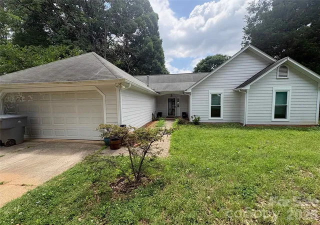4th image of 8410 Gidleigh Ct, Charlotte, NC 28216 | MLS# 4398326