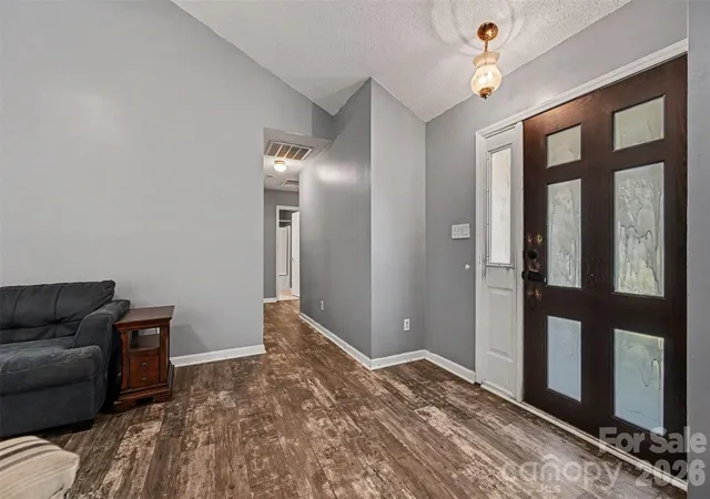5th image of 8410 Gidleigh Ct, Charlotte, NC 28216 | MLS# 4398326