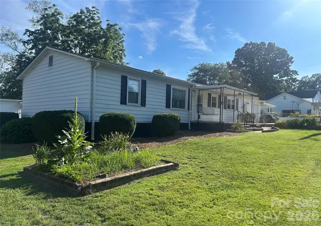 Homes for sale in Kannapolis, NC | 402 E 24Th St, Kannapolis, NC 28083 | MLS# 4398330