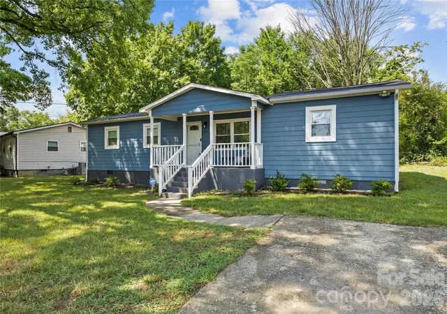 Homes for sale in Statesville, NC | 1345 Old Salisbury Rd, Statesville, NC 28625 | MLS# 4398337