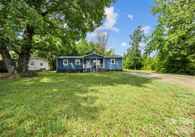 Homes for sale in Statesville, NC | 1345 Old Salisbury Rd, Statesville, NC 28625 | MLS# 4398337