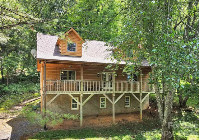 Photo 4 of Single family home for sale at 219 Red Maple Ln, Boone, NC 28607 | MLS# 4398352 | Listing updated on 2026-06-28