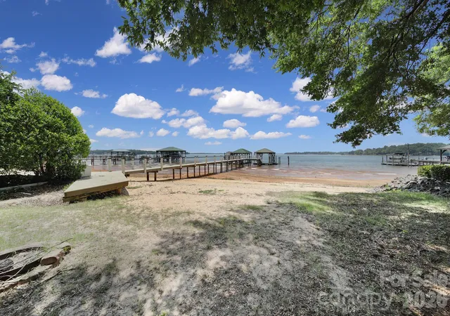 Photo 3 of Single family home for sale at 704 Isle Of Pines Rd, Mooresville, NC 28117 | MLS# 4398359 | Listing updated on 2026-09-09