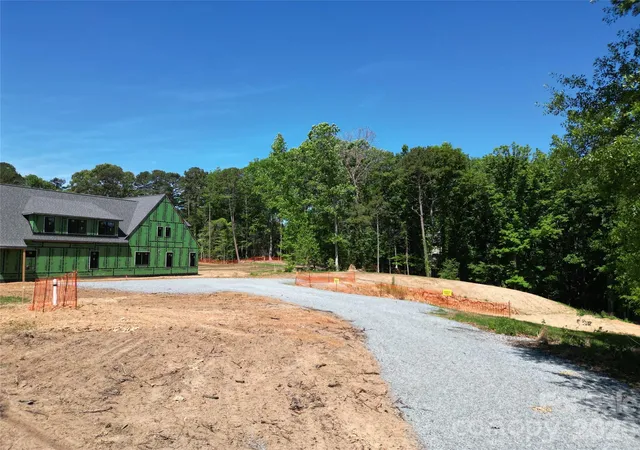 Photo 2 of Single family home for sale at 7223 Alexander Rd, Charlotte, NC 28270 | MLS# 4398360 | Listing updated on 2026-09-03