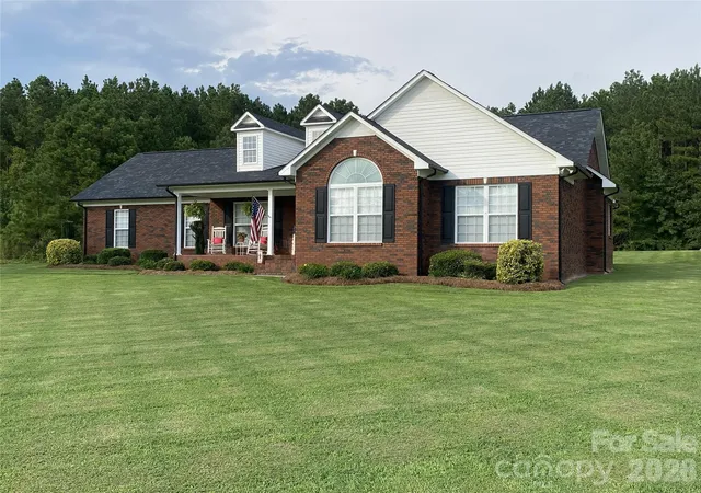 Photo 2 of Single family home for sale at 6901 Potter Rd S #2, Waxhaw, NC 28173 | MLS# 4398373 | Listing updated on 2026-08-17