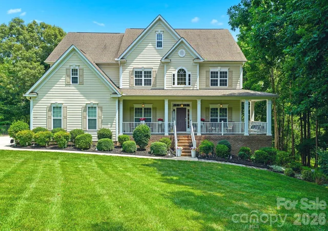 Photo 1 of Single family home for sale at 309 Walking Horse Trl, Davidson, NC 28036 | MLS# 4398377 | Listing updated on 2026-10-17