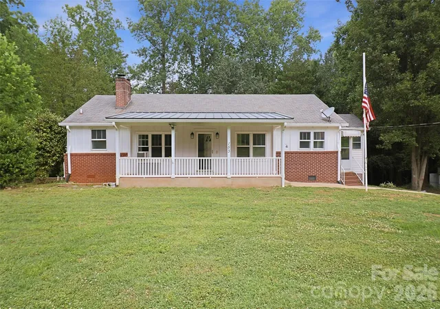 4th image of 153 Southwinds Dr, Rutherfordton, NC 28139 | MLS# 4398388